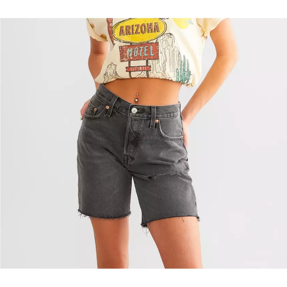 NWT Levi’s 501 90s Shorts 16W